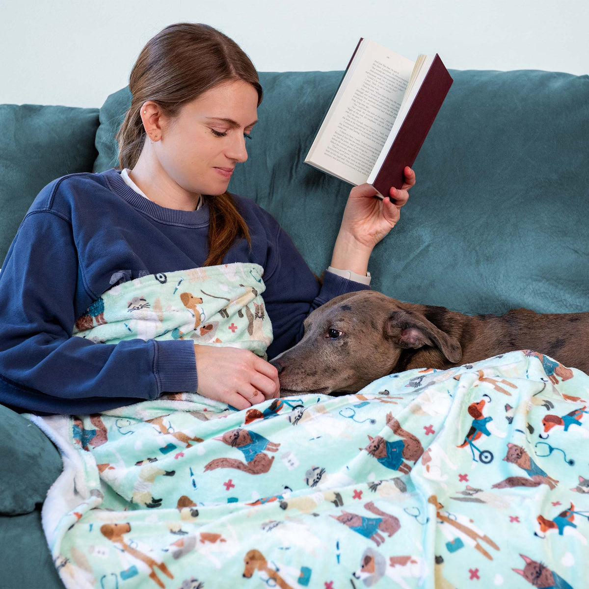 Pupper Snuggles Ultra Plush Comfort Throw Blanket