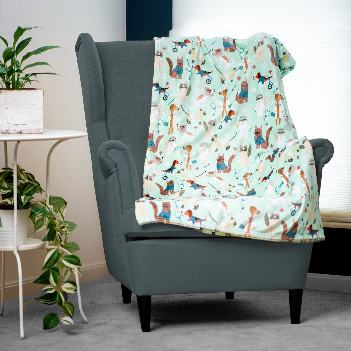 Pupper Snuggles Ultra Plush Comfort Throw Blanket