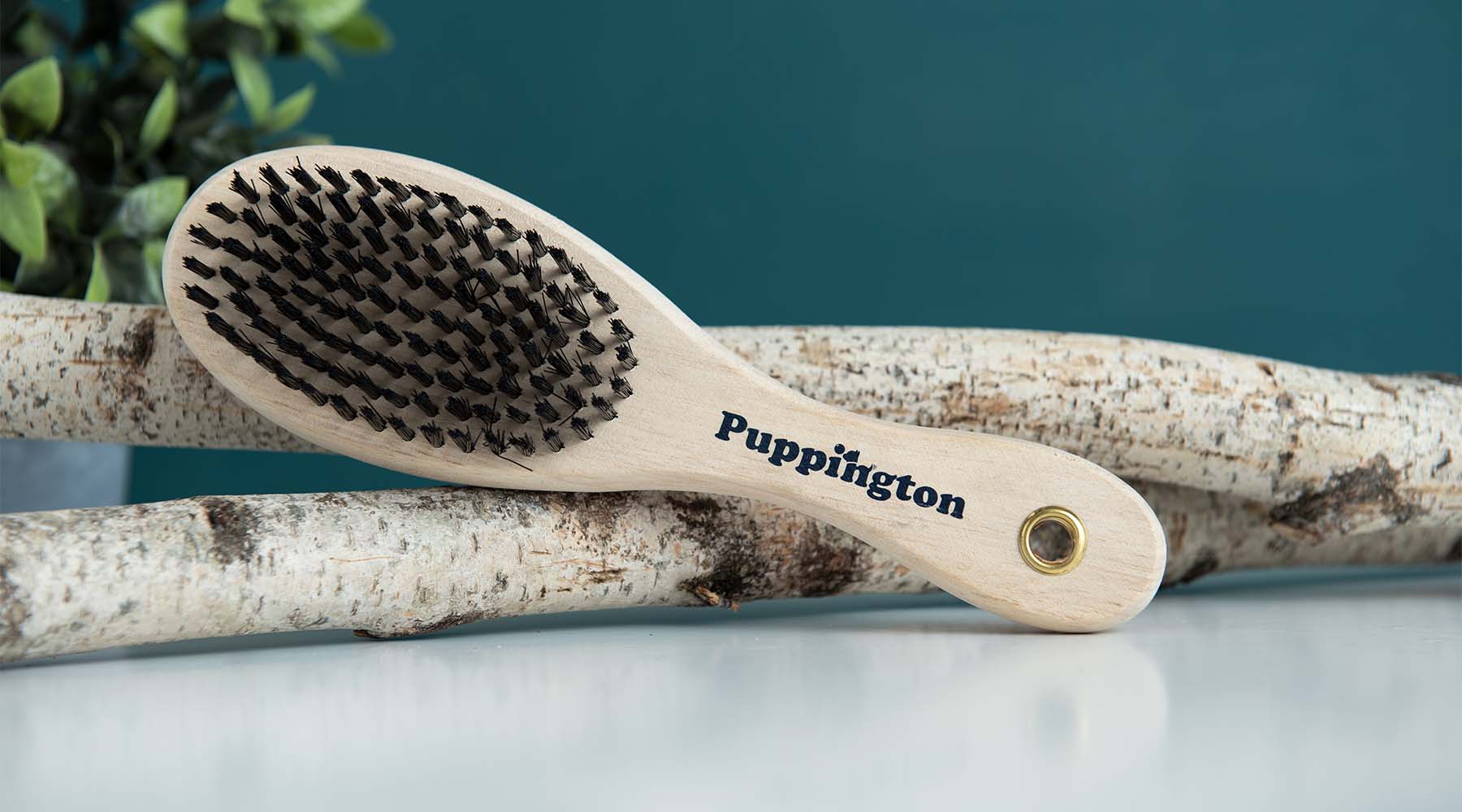 Puppington brush bristle side